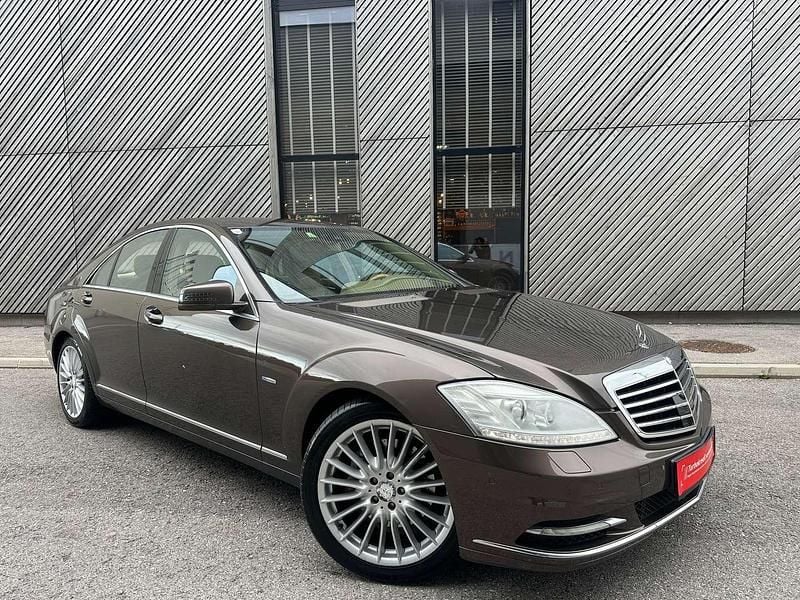 Braun Gebraucht 2012 Mercedes S350 Limousine | € 12.990 - Bild 1/4