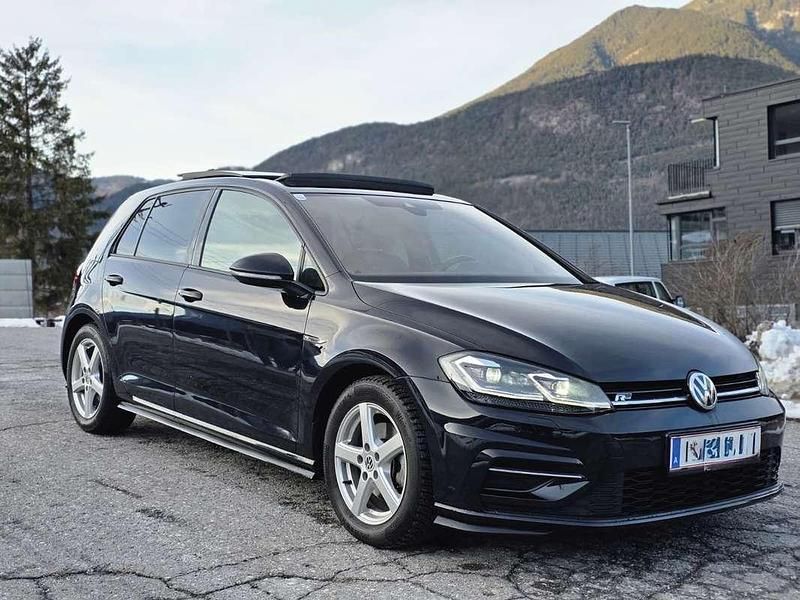 Gebraucht VW Golf VII Highline 150 PS (110 kW) 2018 Schwarz Limousine