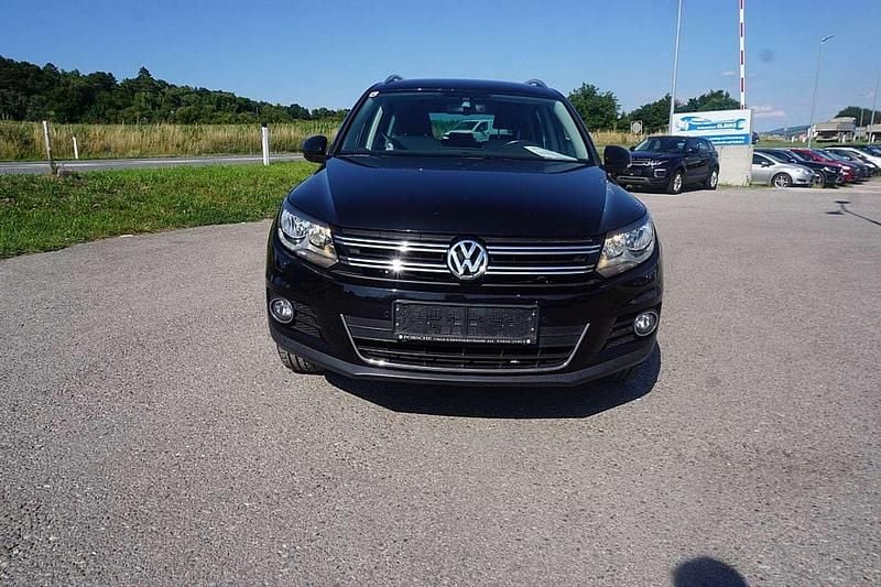 Schwarz Gebraucht 2013 VW Tiguan Sport SUV | € 11.200 (Fairer Preis) - Bild 1/4