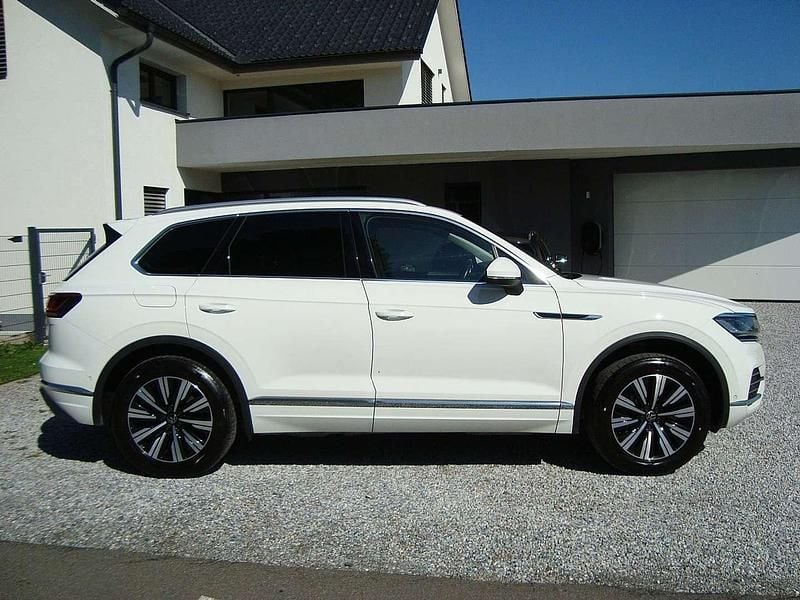 Gebraucht VW Touareg 340 PS (250 kW) 2021 Weiß SUV
