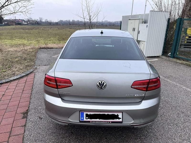 Gebraucht VW Passat 150 PS (110 kW) 2017 Limousine