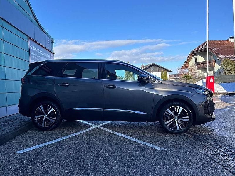 Gebraucht Peugeot 5008 GT 131 PS (96 kW) 2022 Grau SUV