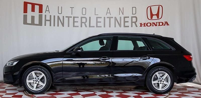 Gebraucht Audi A4 163 PS (119 kW) 2023 Schwarz Kombi