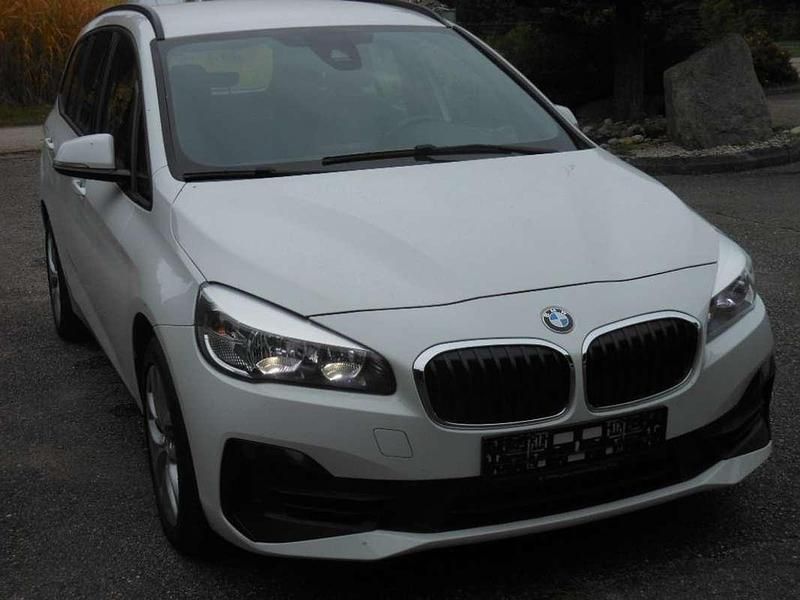 Weiß Gebraucht 2019 BMW 218 Advantage Kombi | € 18.480 (Fairer Preis) - Bild 1/4