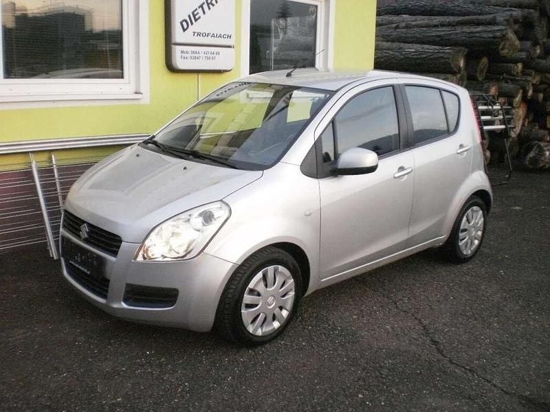 Gebraucht Suzuki Splash GLS 65 PS (47 kW) 2010 Silber Kleinwagen