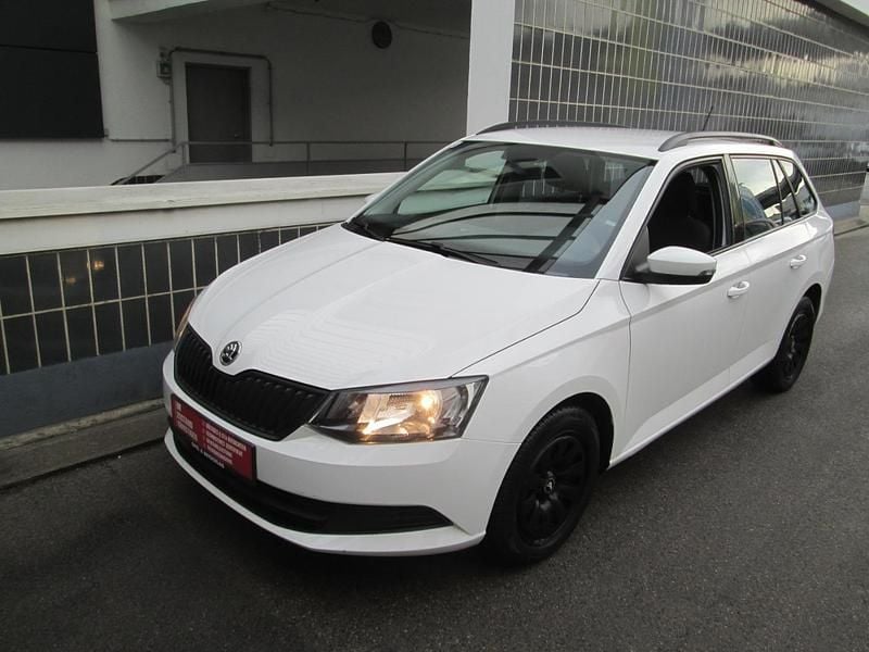Weiss Gebraucht 2015 Skoda Fabia Active Kombi | € 6.680 (Fairer Preis) - Bild 1/4