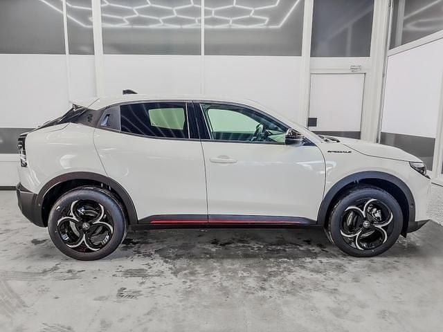 Neu Alfa Romeo GT Junior 148 PS (108 kW) 2026 Limousine