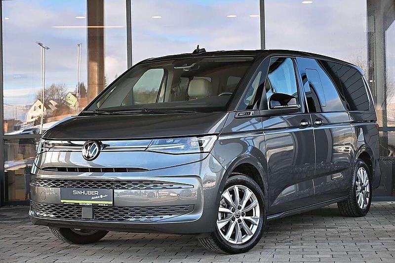 Gebraucht VW Multivan Style 177 PS (130 kW) 2025 Grau Van