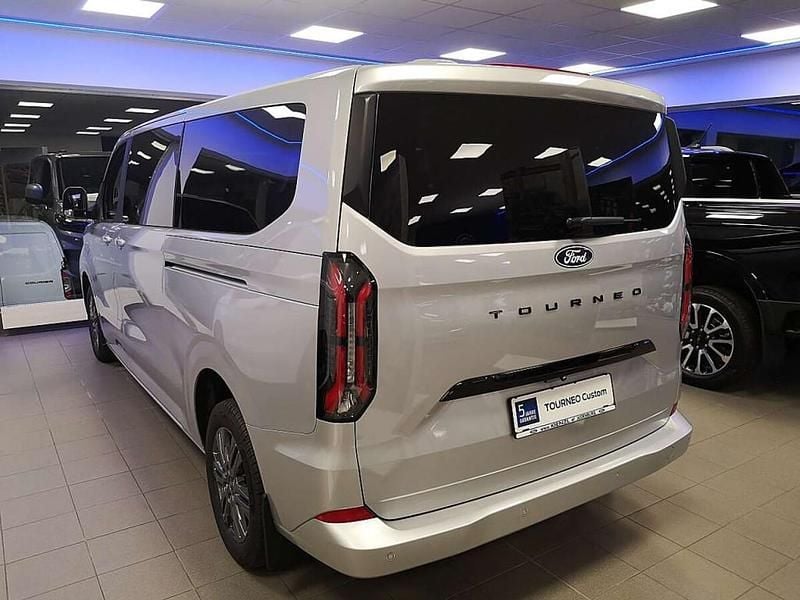 Neu Ford Tourneo Custom Titanium 150 PS (110 kW) 2026 Van