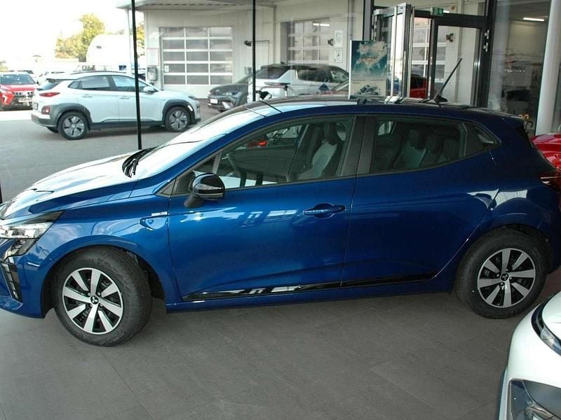 Neu Mitsubishi Colt Invite 91 PS (66 kW) 2025 Blau Limousine