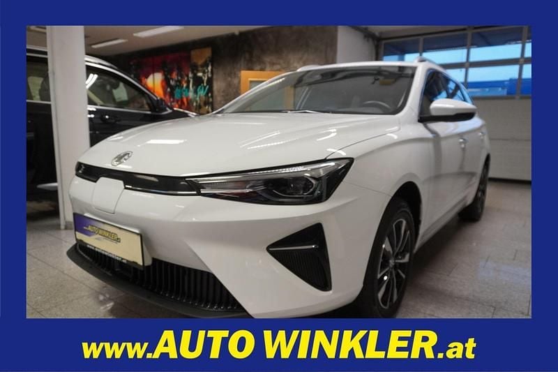 Weiss Gebraucht 2022 MG MG5 EV Comfort Kombi | € 15.880 (Guter Preis) - Bild 1/4