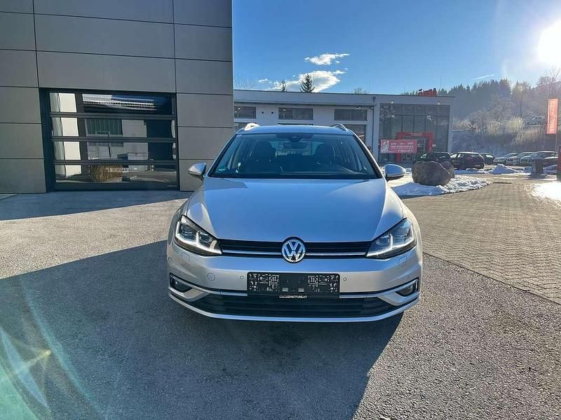 Gebraucht VW Golf VII Comfortline 116 PS (85 kW) 2019 Silber Kombi