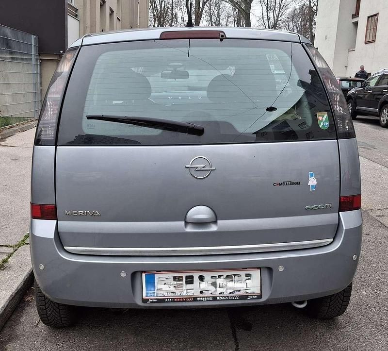 Gebraucht Opel Meriva Family 75 PS (55 kW) 2009 Silber Van / Kleinbus