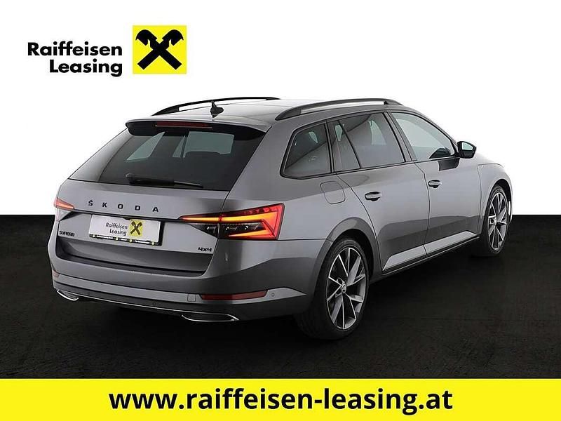 Gebraucht Skoda Superb SportLine 200 PS (147 kW) 2023 Grau Kombi