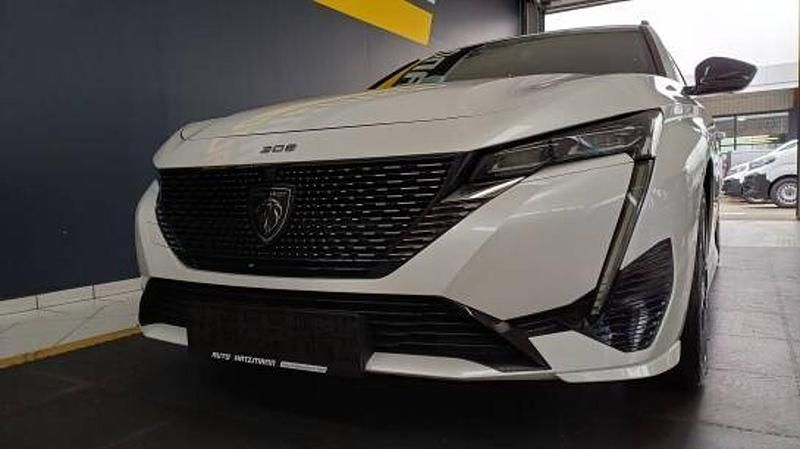 Gebraucht Peugeot 308 SW GT-line 131 PS (96 kW) 2022 Weiß Kombi