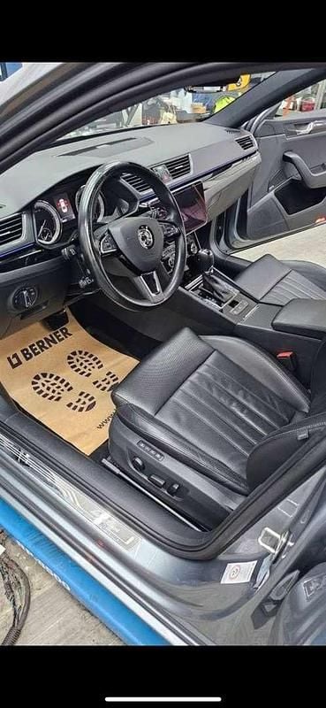 Gebraucht 2018 Skoda Superb LAURIN & KLEMENT Limousine | € 19.500 (Teuer) - Bild 1/4