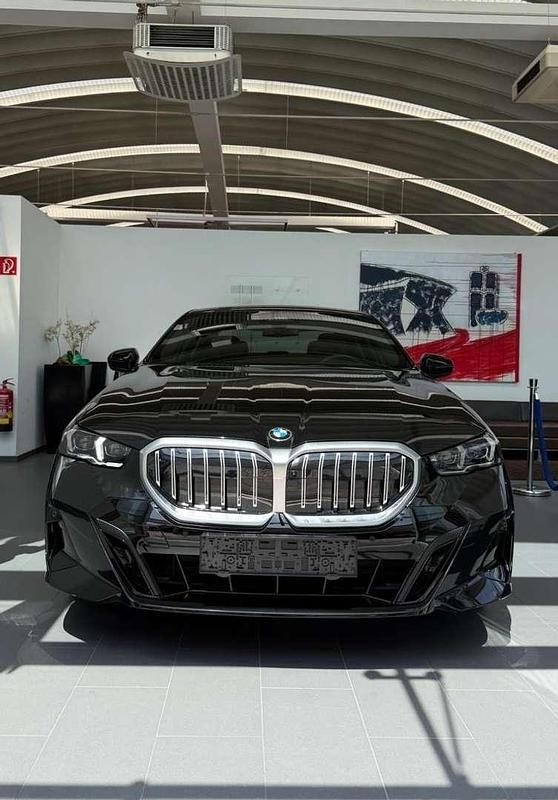 Gebraucht BMW 520 M Sport 197 PS (144 kW) 2024 Limousine