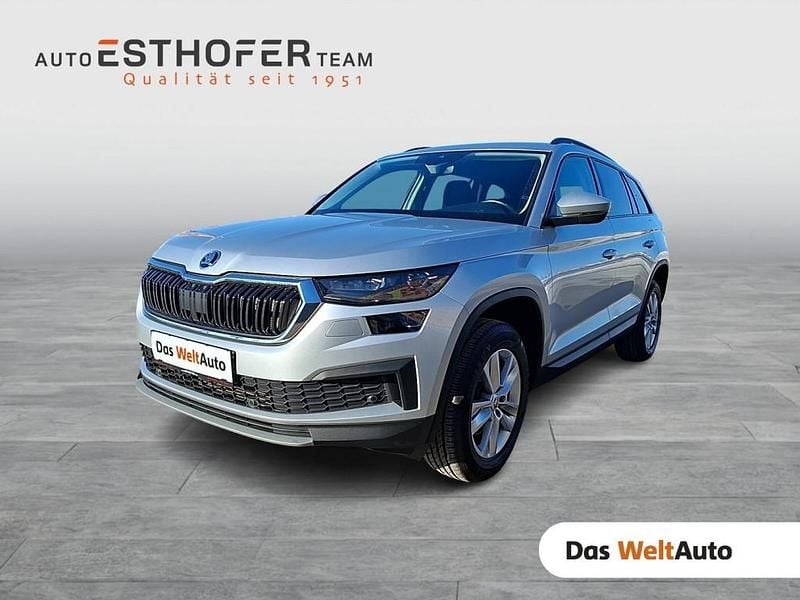 Silber metallic Gebraucht 2022 Skoda Kodiaq Ambition SUV | € 32.998 (Superpreis) - Bild 1/4