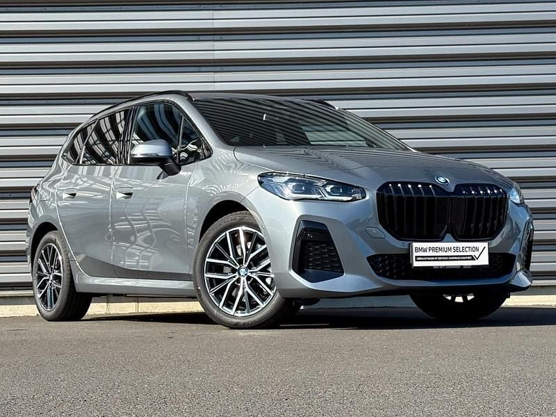 Gebraucht BMW 230e Active Tourer 150 PS (110 kW) 2025 Grau Van / Kleinbus