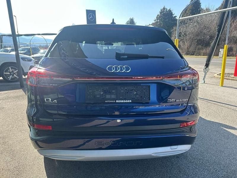 Gebraucht Audi Q4 e-tron Comfort 125 kW (170 PS) 2022 Blau SUV