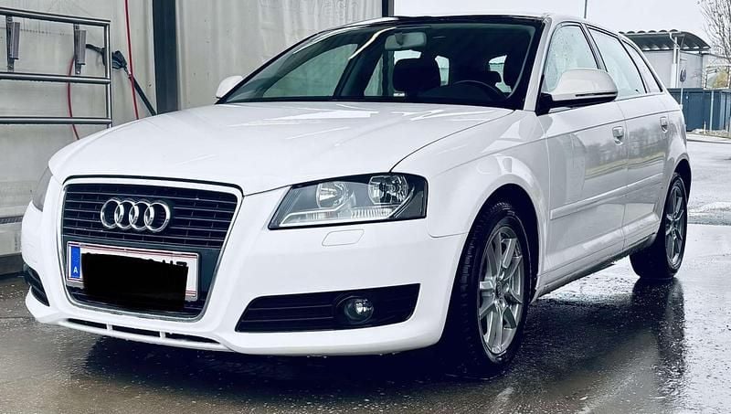 Gebraucht Audi A3 Attraction 90 PS (66 kW) 2010 Weiß Limousine