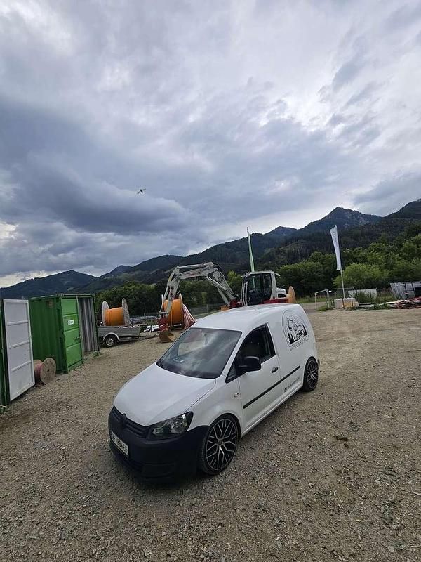 Gebraucht VW Caddy 75 PS (55 kW) 2011 Weiß Van / Kleinbus