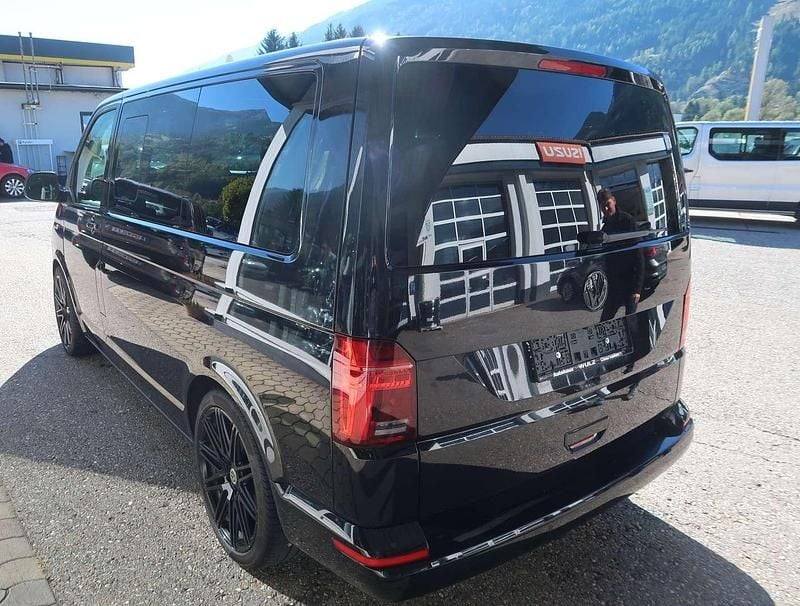 Gebraucht VW Multivan Trendline 150 PS (110 kW) 2020 Schwarz Van