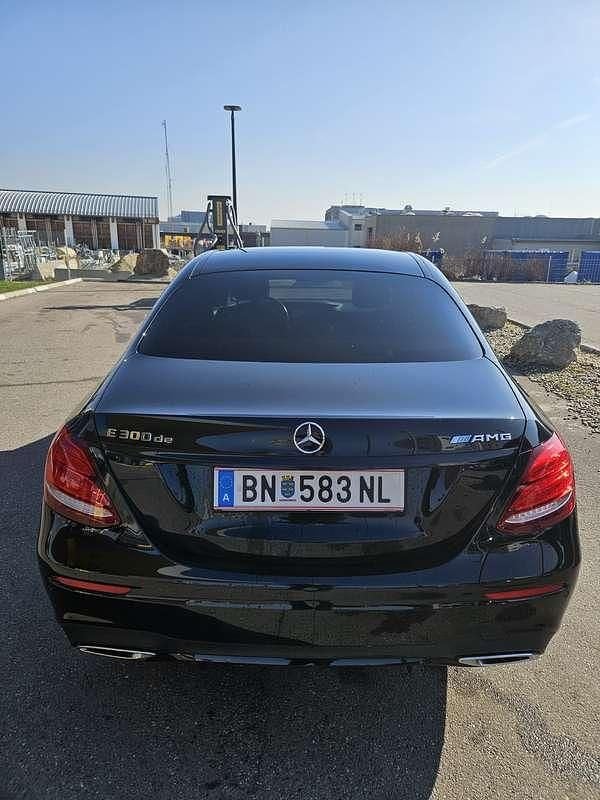 Gebraucht Mercedes E300 Avantgarde 194 PS (142 kW) 2020 Schwarz Limousine