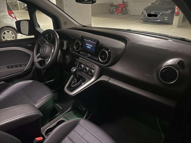 Gebraucht Mercedes 180 Progressive 116 PS (85 kW) 2022 Schwarz Limousine