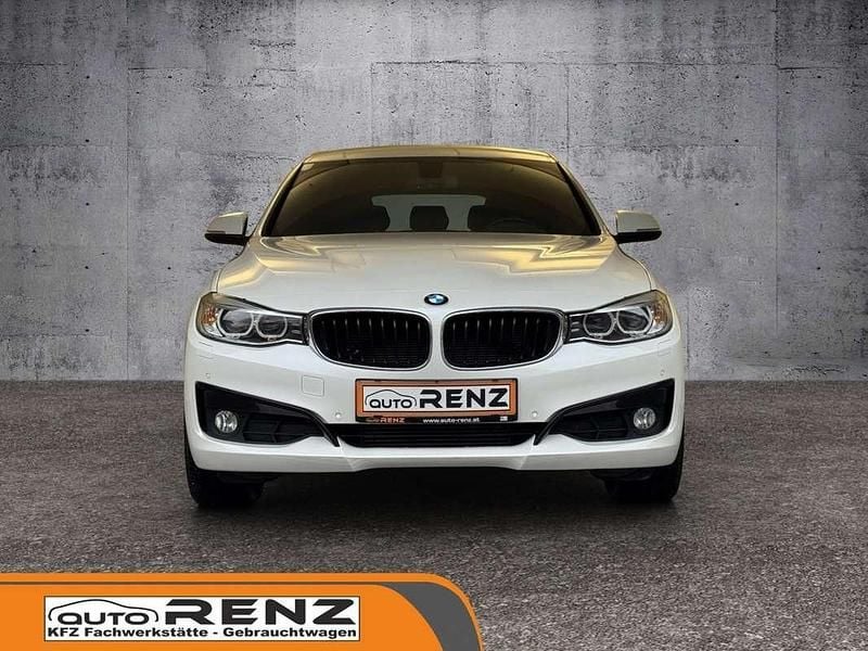 Gebraucht BMW 320 Sport Line 184 PS (135 kW) 2013 Weiß Limousine