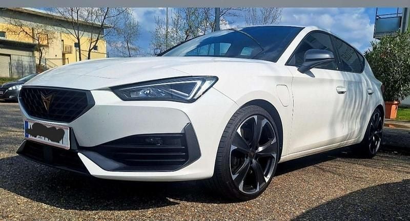 Weiß Gebraucht 2022 Cupra Leon VZ Kleinwagen | € 24.000 (Fairer Preis) - Bild 1/4