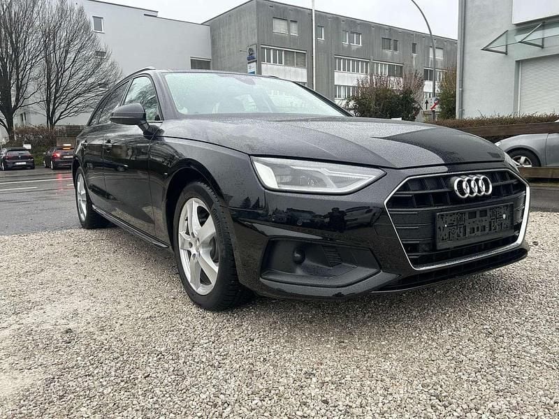 Gebraucht Audi A4 Ambiente 190 PS (139 kW) 2020 Schwarz Kombi