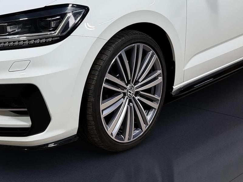 Gebraucht VW Touran Highline 110 PS (80 kW) 2018 Weiß Van / Kleinbus