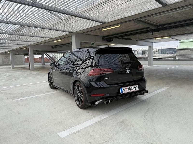 Gebraucht VW Golf VII GTI 230 PS (169 kW) 2017 Limousine
