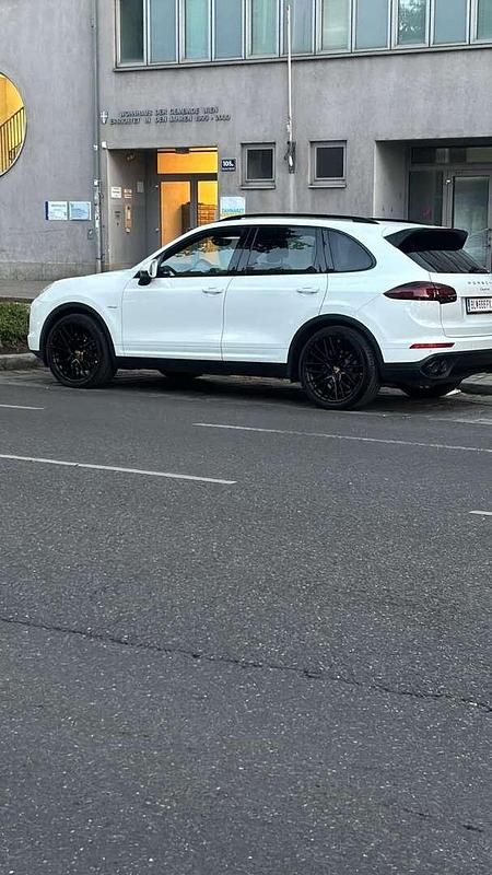 Gebraucht Porsche Cayenne 262 PS (192 kW) 2016 Weiß SUV
