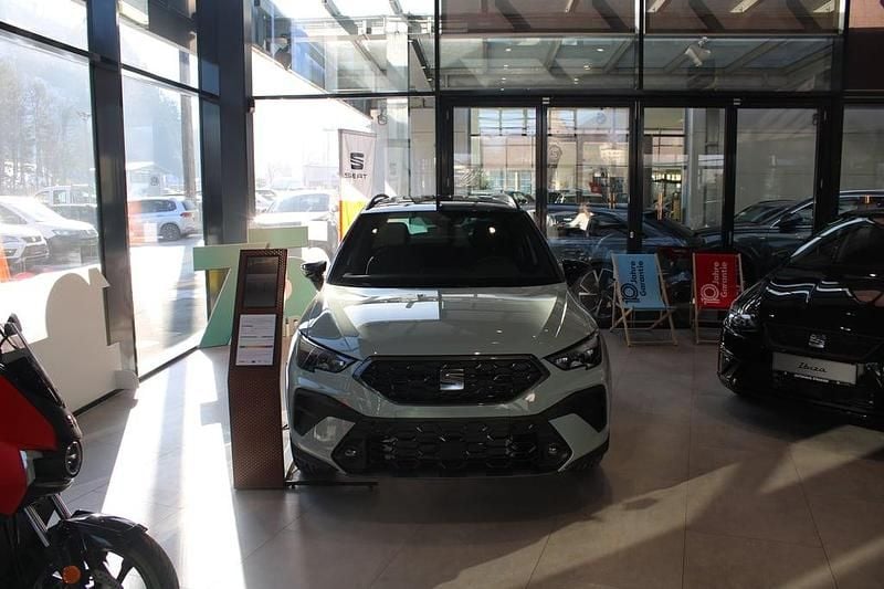 Neu Seat Arona Style 115 PS (84 kW) 2026 Hellgrau  metallic SUV