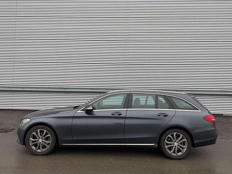 Gebraucht Mercedes C180 116 PS (85 kW) 2014 Grau Kombi