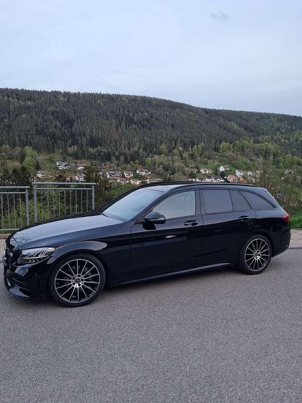 Gebraucht 2018 Mercedes C220 AMG line Kombi | € 25.000 (Fairer Preis) - Bild 1/4