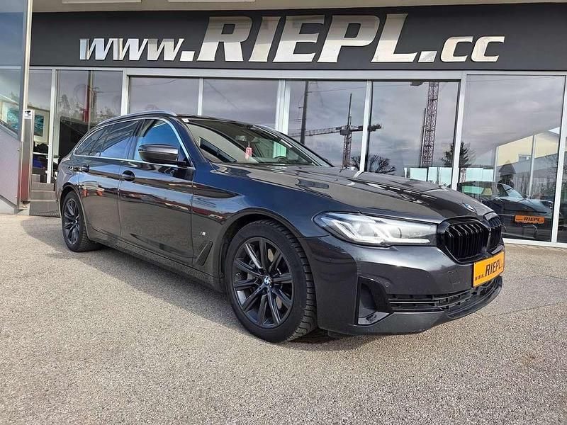Gebraucht BMW 530 Luxury Line 286 PS (210 kW) 2022 Grau Kombi