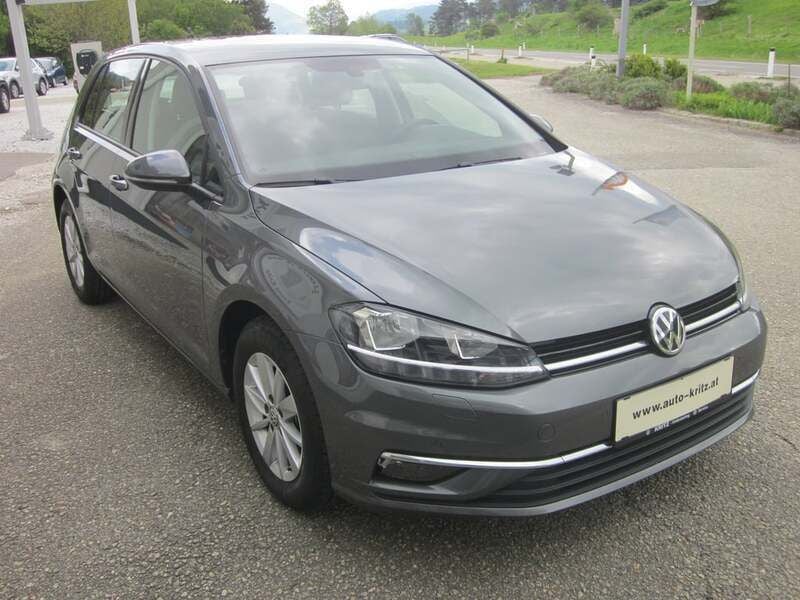 Gebraucht VW Golf VII Comfortline 115 PS (84 kW) 2019 Dunkelgrau  metallic Limousine