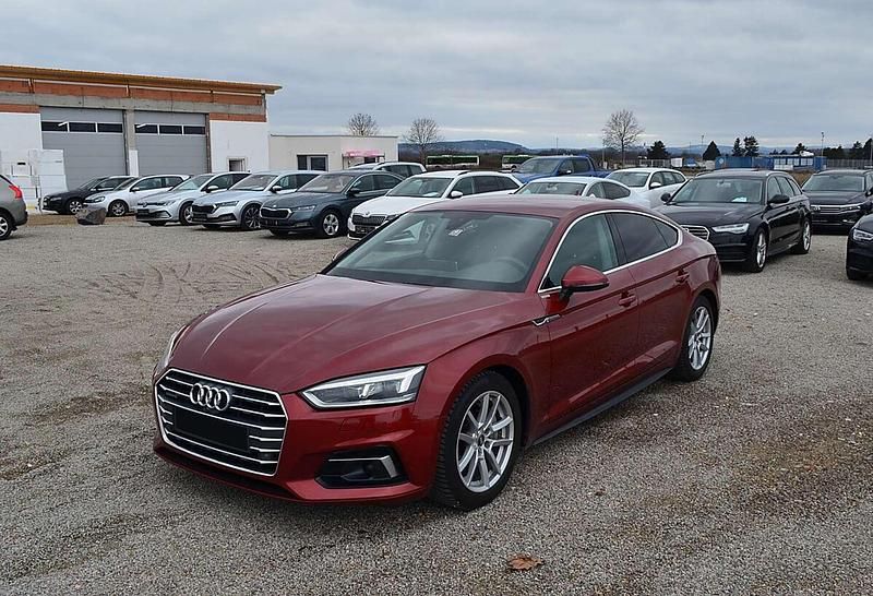 Gebraucht Audi A5 Sportback Sport 190 PS (139 kW) 2017 Rot Kleinwagen