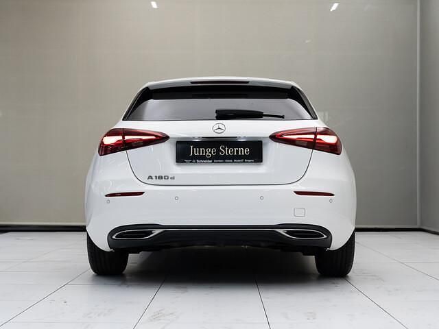 Gebraucht Mercedes A180 Progressive 116 PS (85 kW) 2023 Weiß Limousine