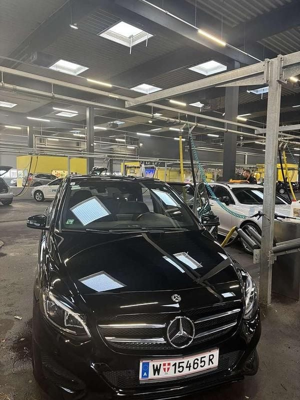 Gebraucht Mercedes B200 136 PS (100 kW) 2018 Van / Kleinbus