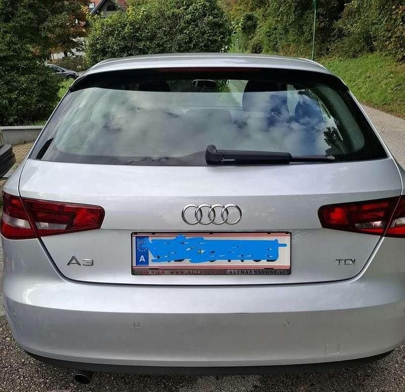 Gebraucht Audi A3 Attraction 105 PS (77 kW) 2013 Silber Limousine