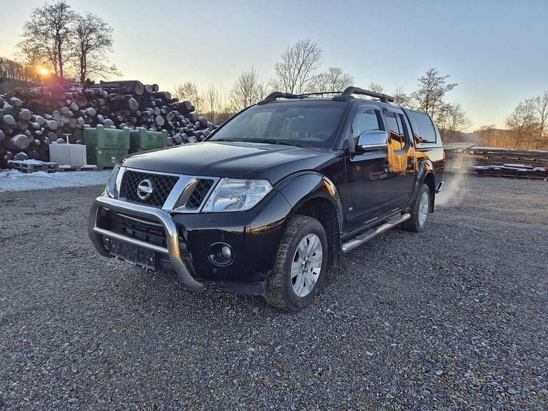 Schwarz Gebraucht 2014 Nissan Navara Abholung | € 12.500 - Bild 1/4