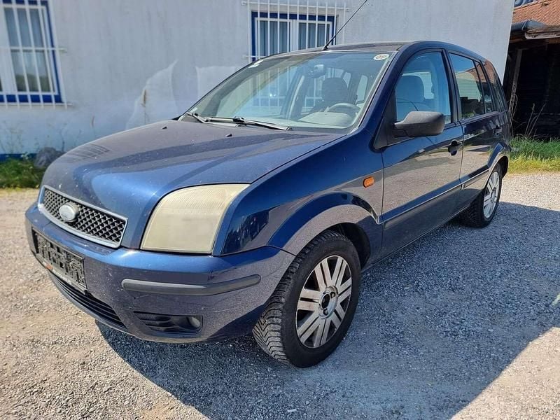 Blau Gebraucht 2004 Ford Fusion Limousine | € 699 (Fairer Preis) - Bild 1/4