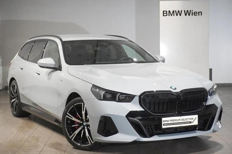 Grau Gebraucht 2025 BMW 520 Efficient Dynamics Kombi | € 65.995 (Fairer Preis) - Bild 1/4