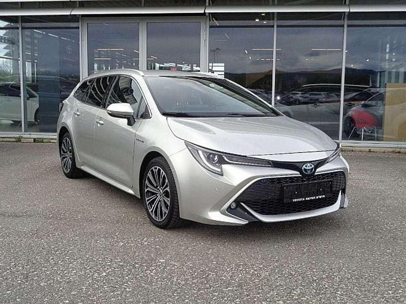Silber Gebraucht 2020 Toyota Corolla Premium Kombi | € 22.990 (Teuer) - Bild 1/4