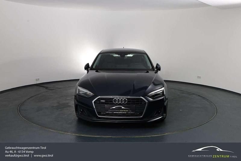 Gebraucht Audi A5 Sportback Sport 204 PS (150 kW) 2023 Blau Kleinwagen