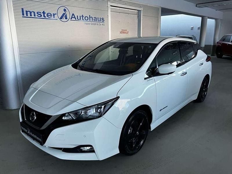 Gebraucht Nissan Leaf Tekna 110 kW (150 PS) 2018 Weiß Kleinwagen